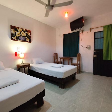 Alojamiento Ya'Ax Nah Playa del Carmen Kültér fotó