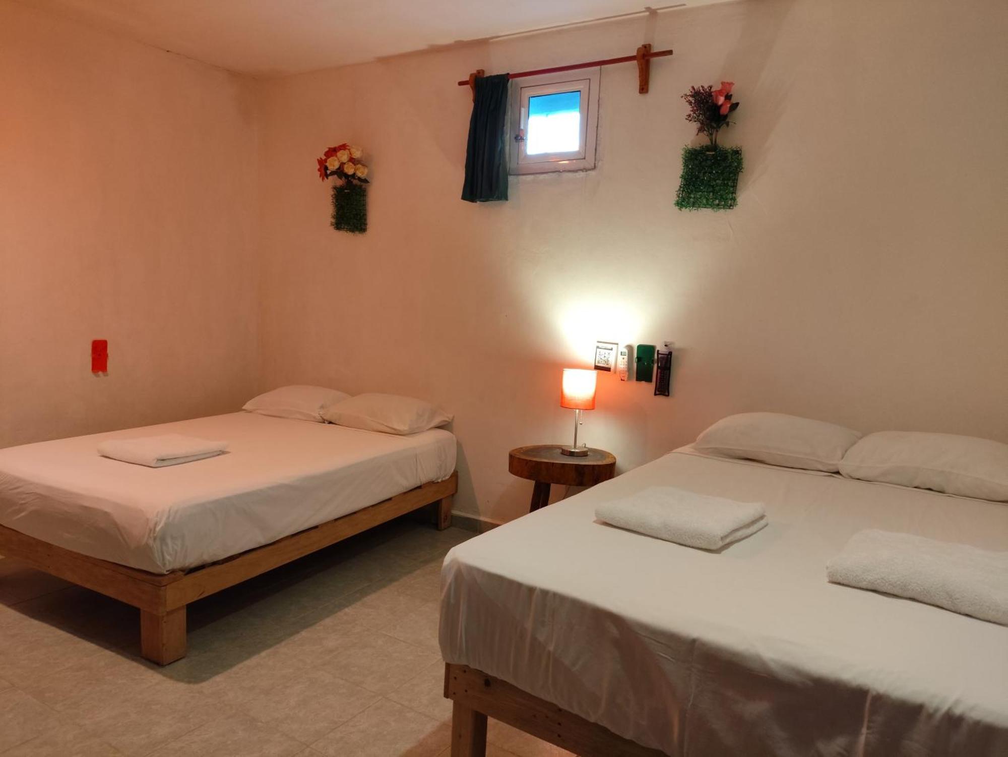 Alojamiento Ya'Ax Nah Playa del Carmen Kültér fotó