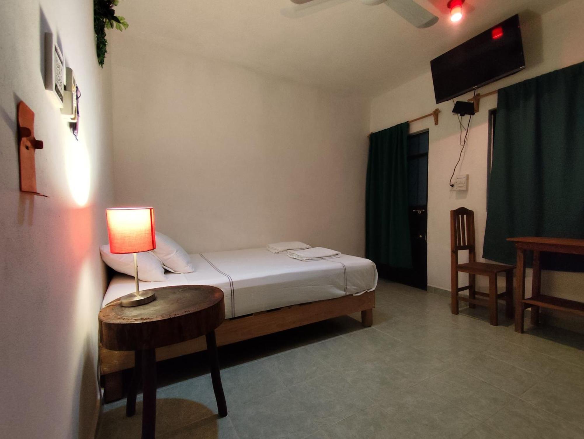 Alojamiento Ya'Ax Nah Playa del Carmen Kültér fotó